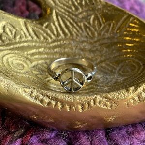 BRAND NEW antique silver plated peace sign boho ring size 7.5